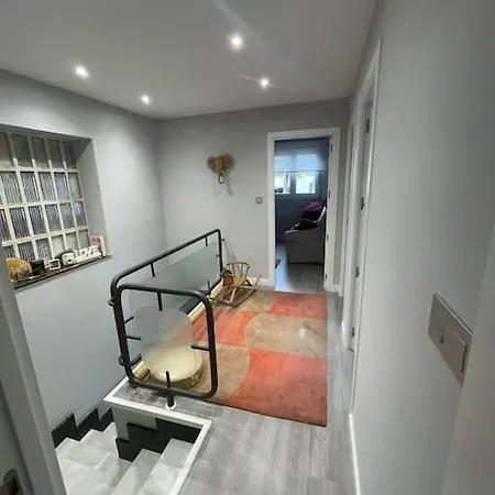 بيت للعطل La Casina De San Lorenzo خيخون
